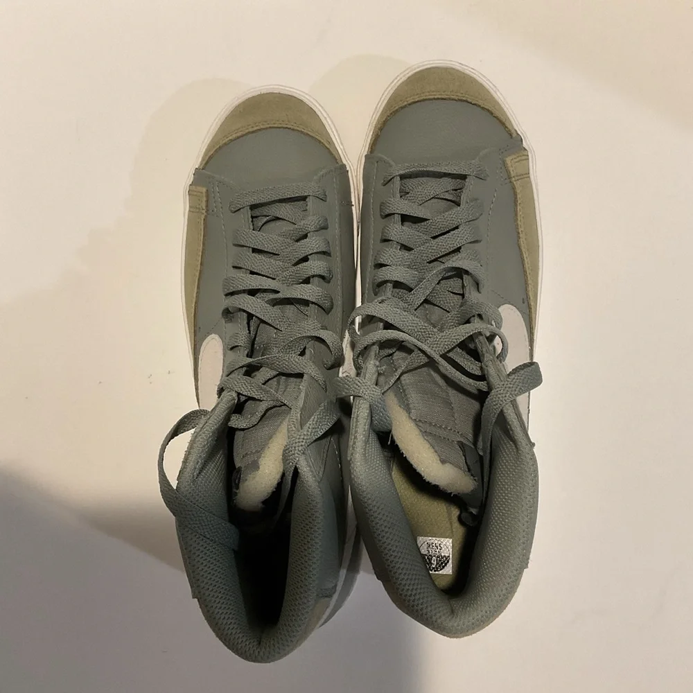 Nike Men’s Blazer Mid Sportwear Shoes Green FZ1671-001